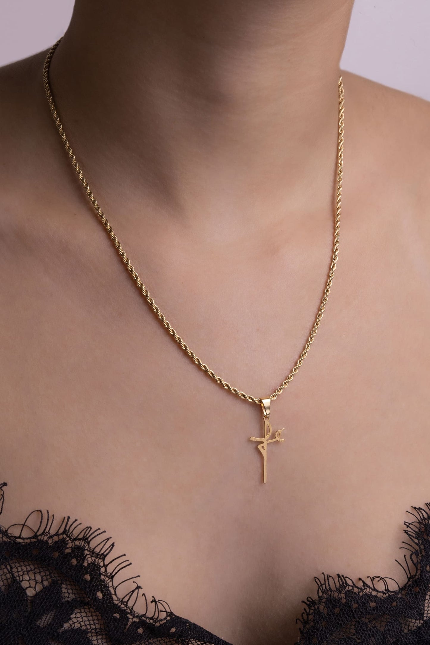 Cadena Lazo en Oro laminado 18k Para Dama