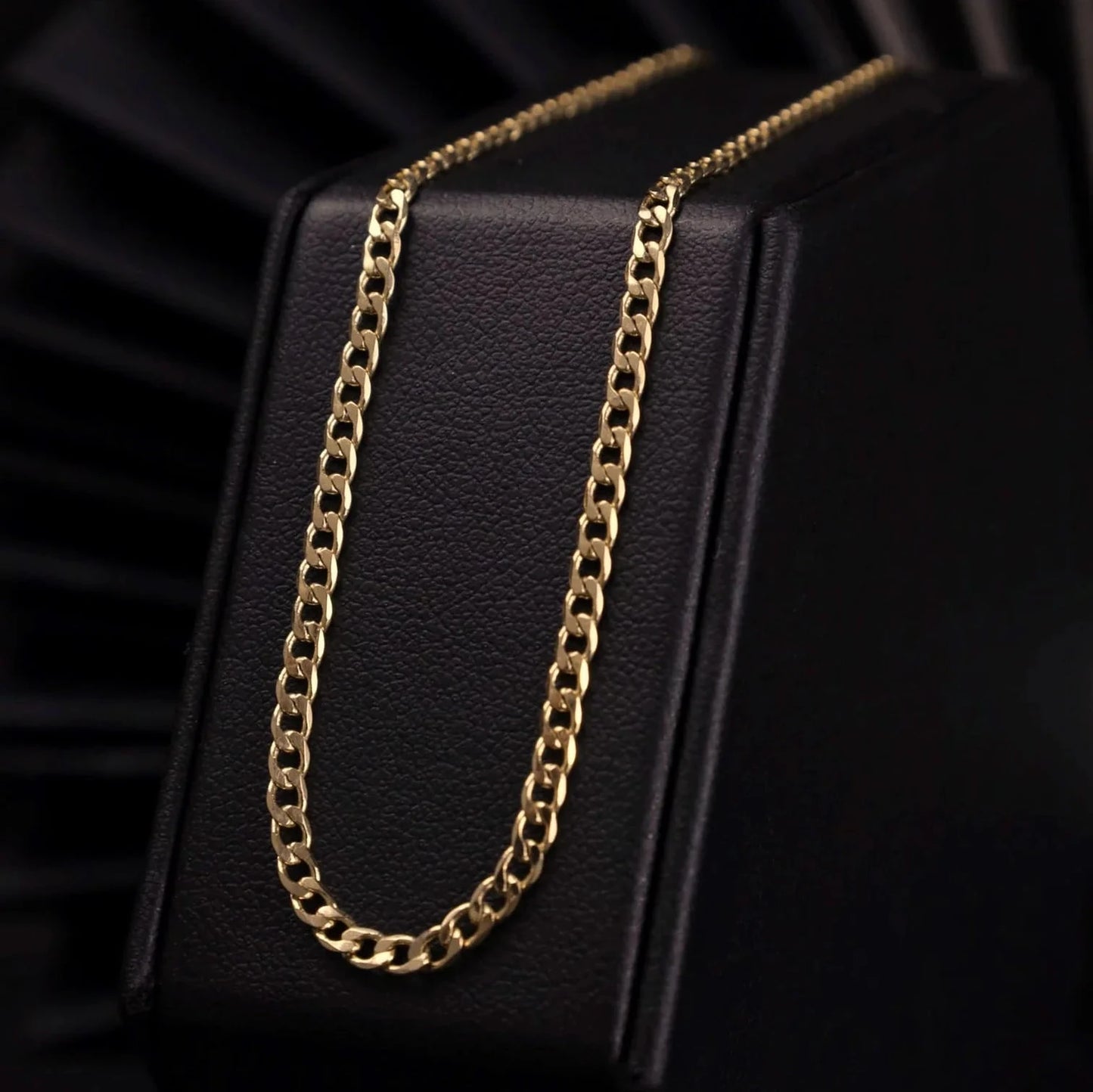 Cadena Eslabón Plano en Oro laminado 18k Para Caballero