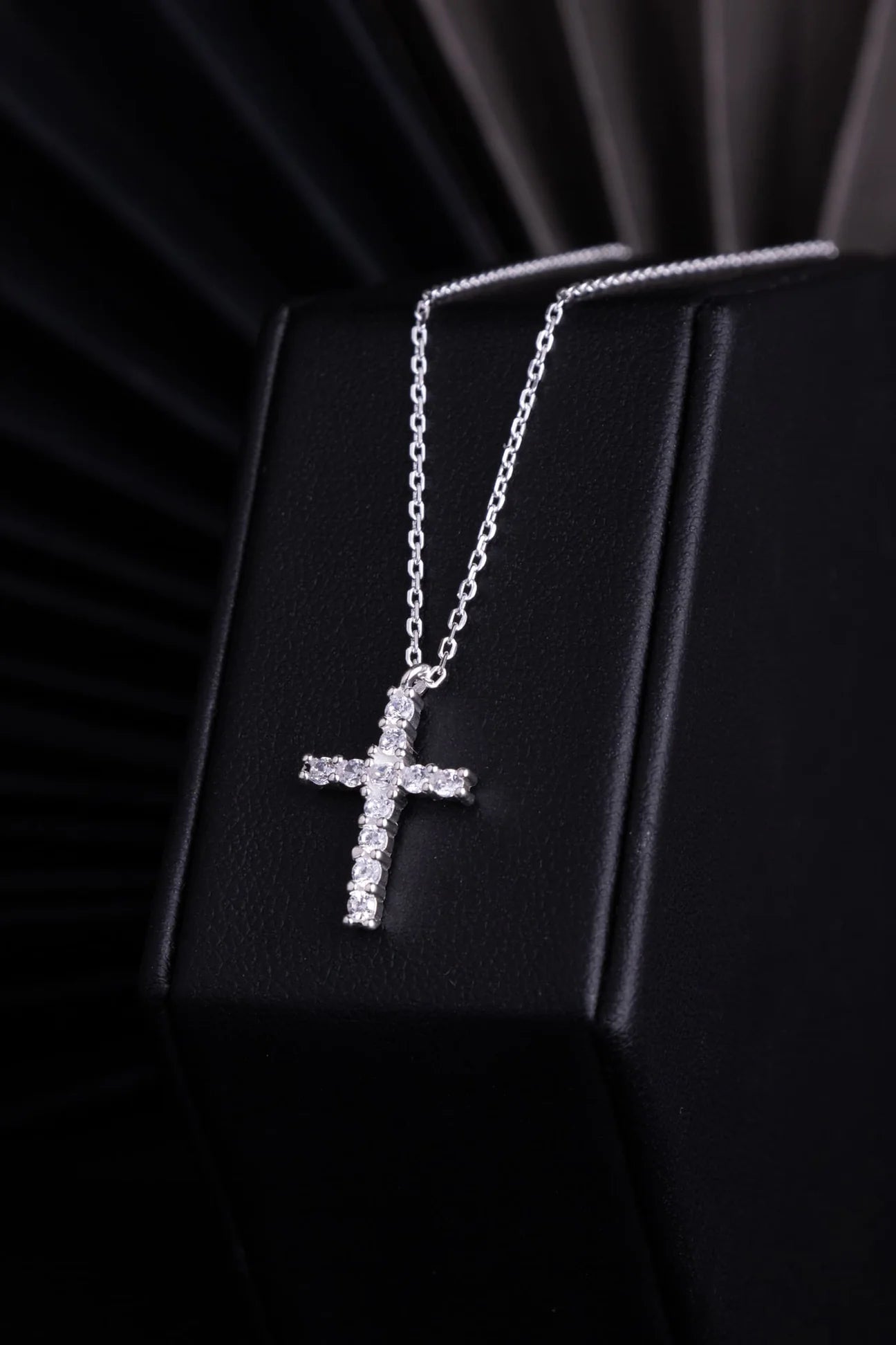 Cadena Celestial Cross en Plata 925 Para Dama