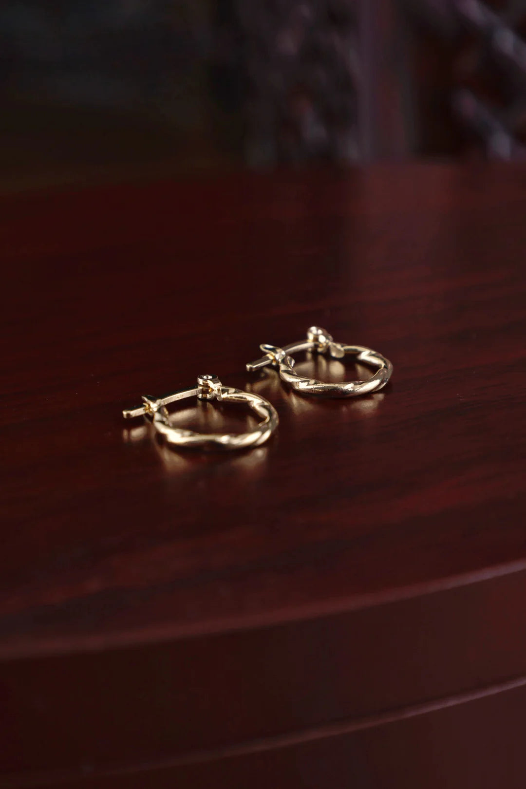 Aretes Torneadas en Oro laminado 18k Para Dama