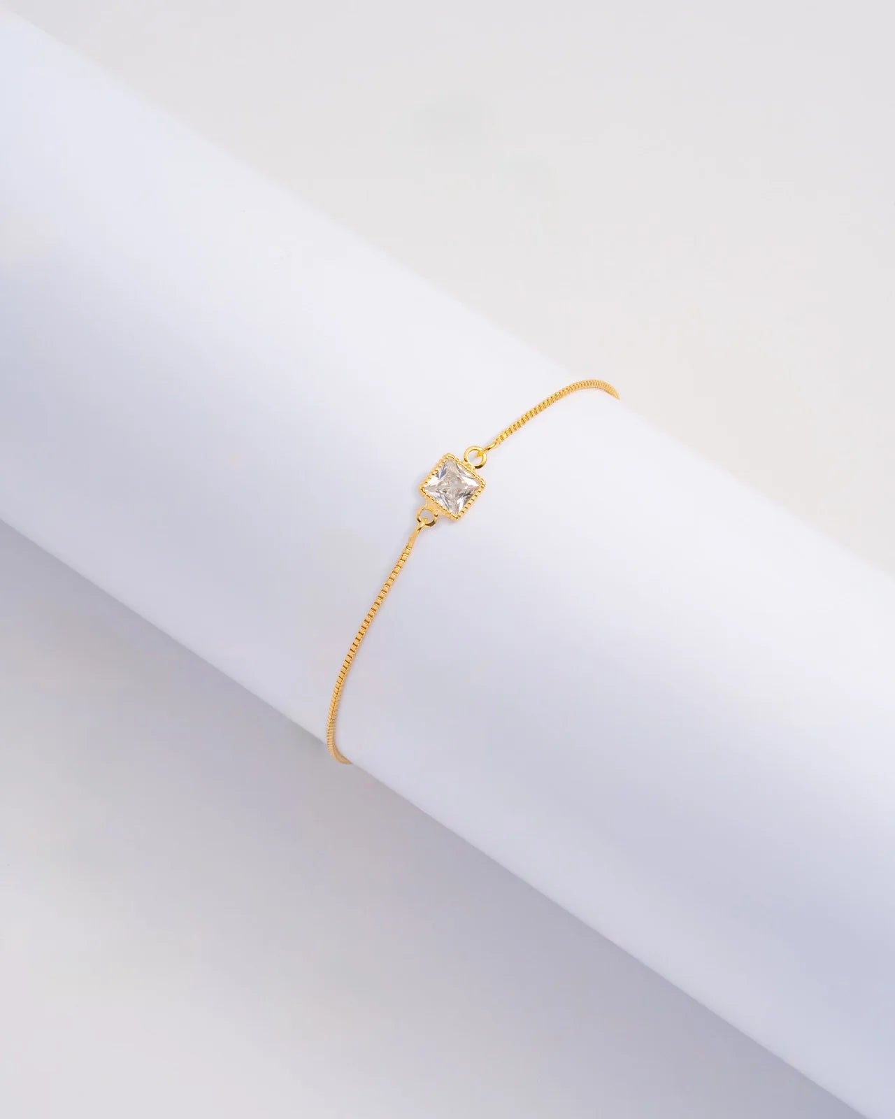 Pulsera Pure en Oro laminado 18k