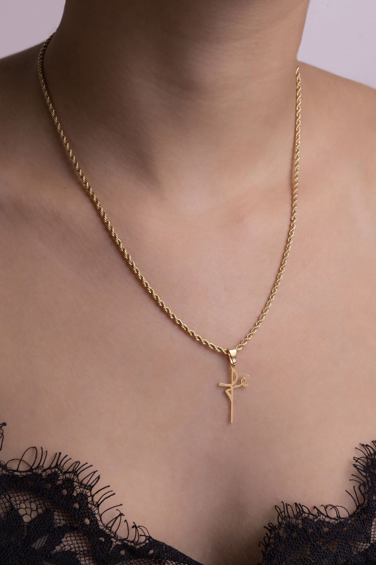 Cadena Lazo en Oro laminado 18k Para Dama