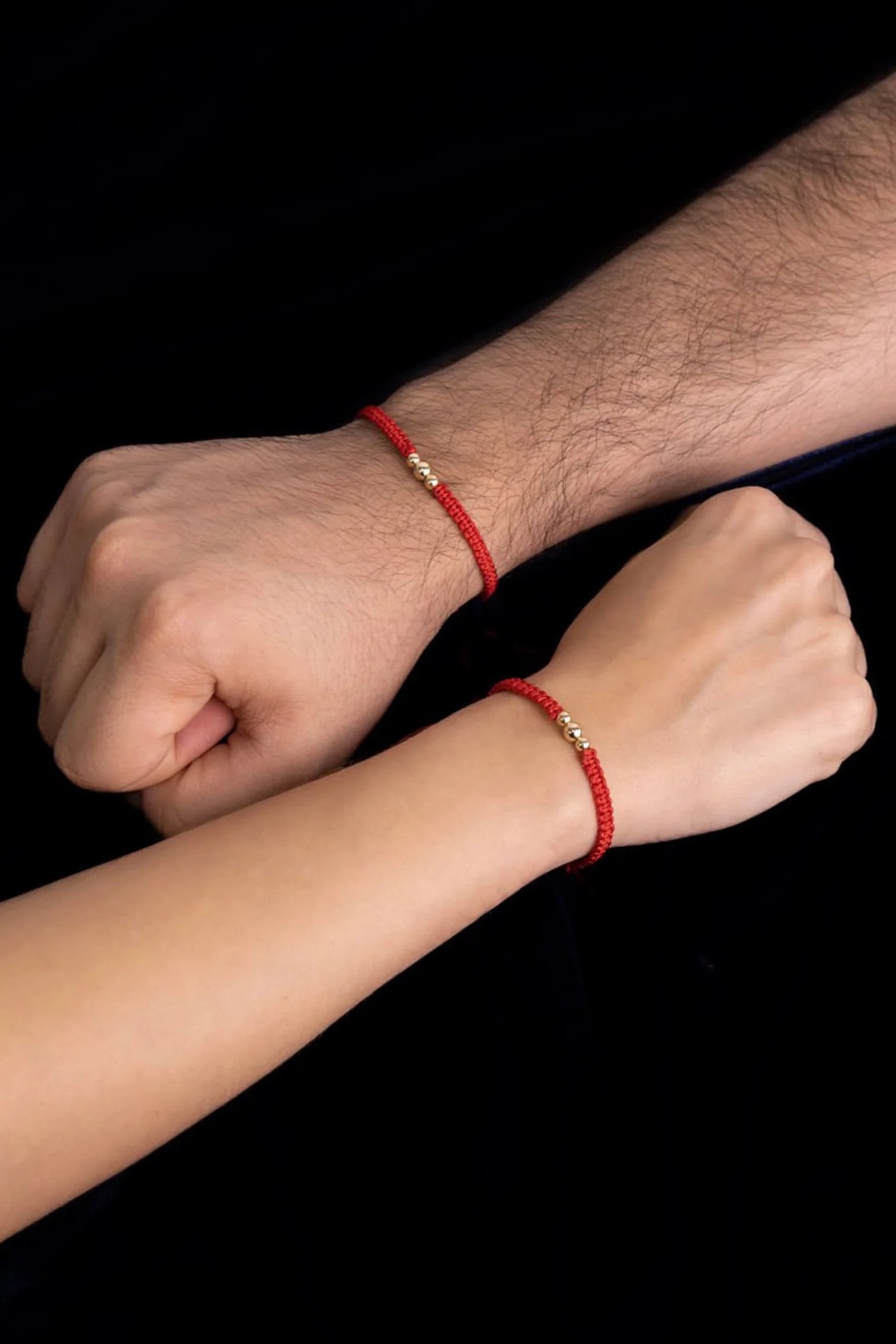 Pulseras 3 Balines gruesa de Hilo Rojo o Negro en Oro laminado 18k Para Pareja