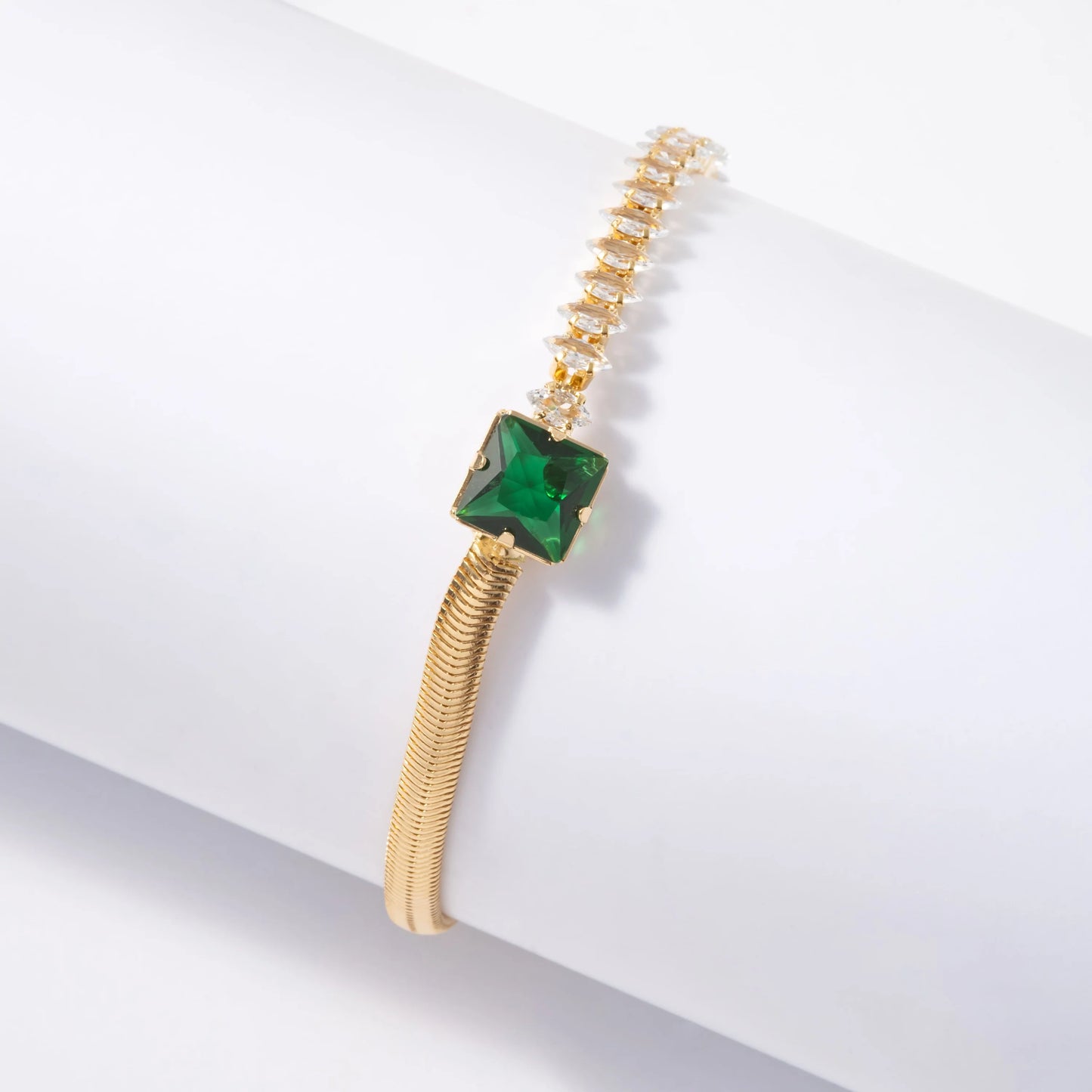 Pulsera Medussa en Oro laminado 18k